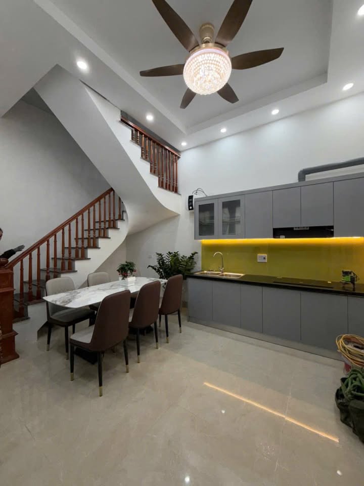 Nhà đẹp Lò Đúc 30m² giá 6.95 tỷ - Lô góc thoáng sáng, ô tô gần bên!