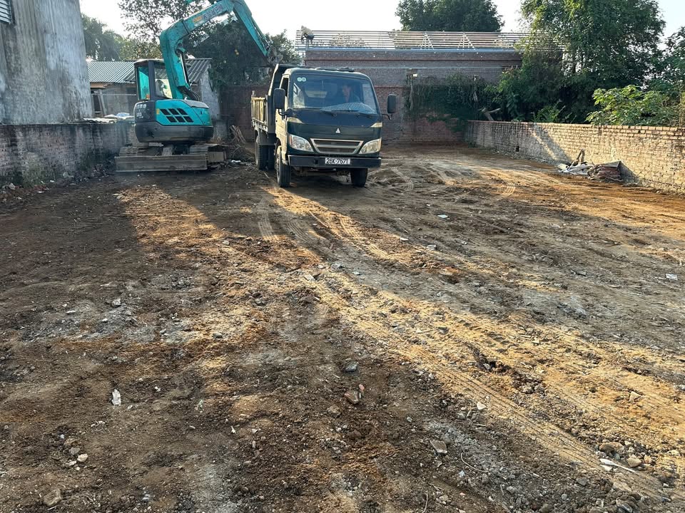 Lô đất Phú Cát – Hòa Lạc 300m² giá 5 tỷ - Tiềm năng tăng giá rõ ràng!