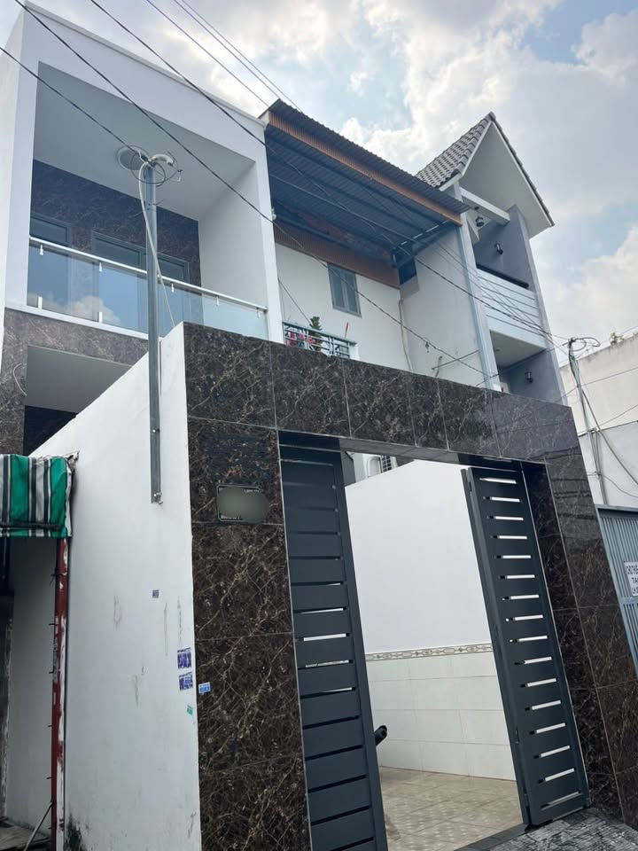 Nhà mặt tiền Mã Lò, Bình Tân 100m² giá 7.2 tỷ - Đầu tư sinh lời!