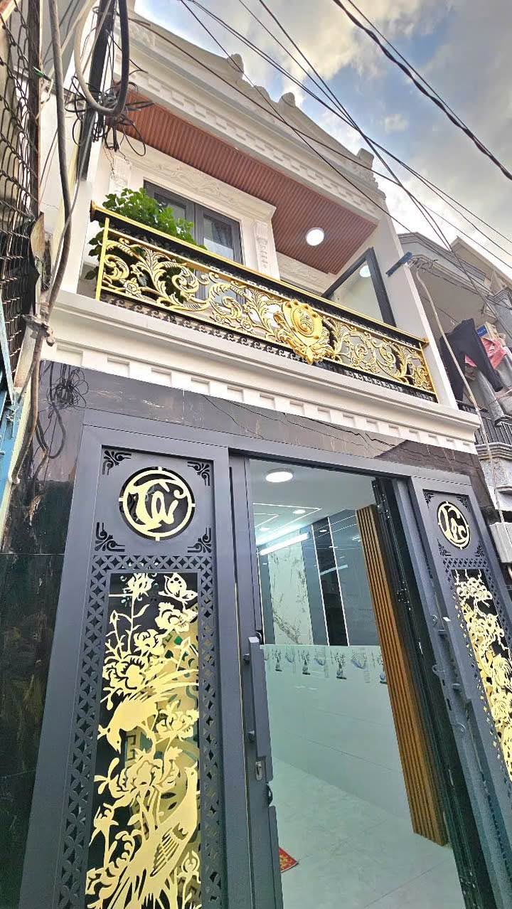 Nhà Kênh Nước Đen, Phú Thọ Hòa 24m² giá 3.25 tỷ - Thiết kế tân cổ điển sang trọng!