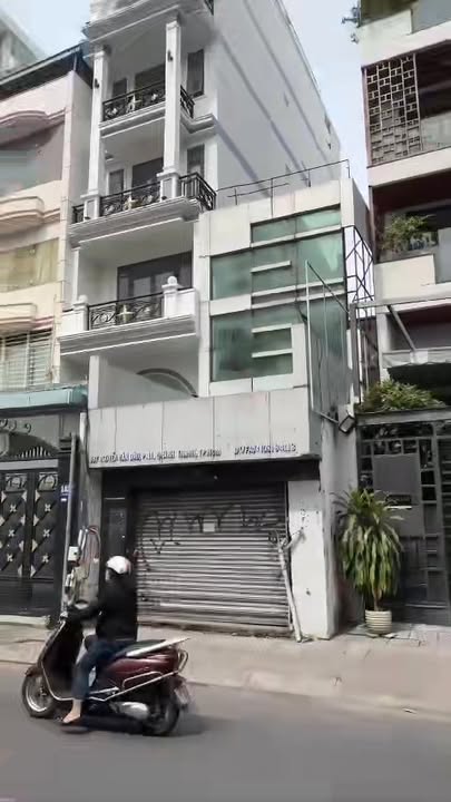 FrontHouse Mặt Tiền Nguyễn Văn Đậu, Bình Thạnh 90m² giá 15.4 tỷ - Kinh doanh đa ngành nghề