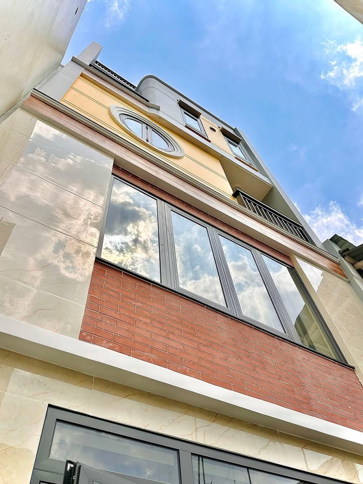 Nhà đẹp 3 tầng tại Chu Văn An, Bình Thạnh 38m² giá 6.4 tỷ - Dọn vào ở ngay!