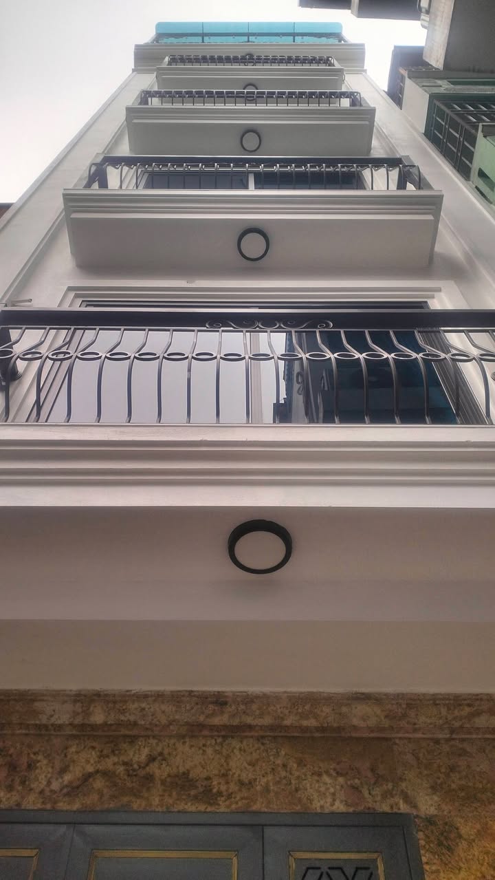 Nhà phố Thịnh Quang 45m² giá 12 tỷ - Lô góc 7 tầng thang máy, vào ở ngay!