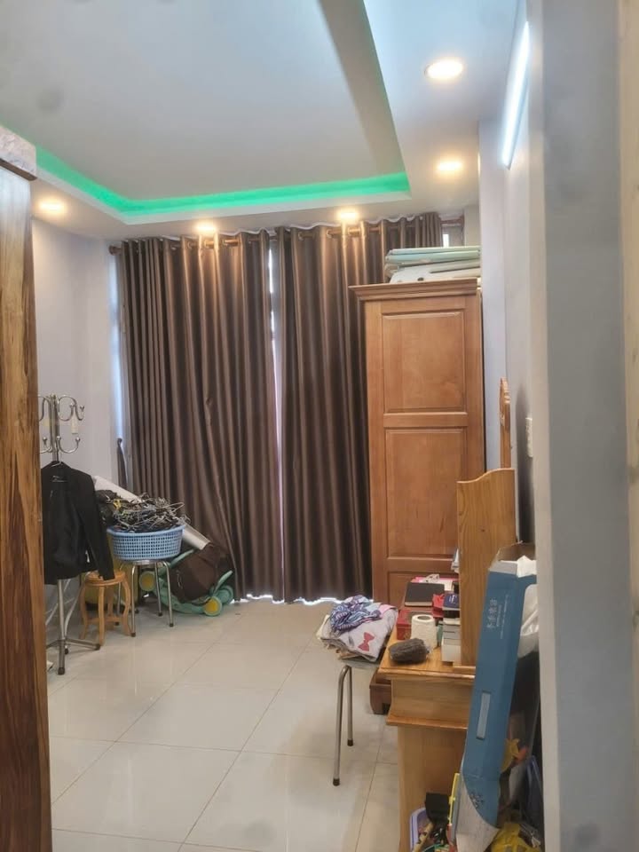 Nhà riêng Quận 4 – Tôn Thất Thuyết 39m² giá 6 tỷ - Hẻm xe hơi, sổ hồng riêng!