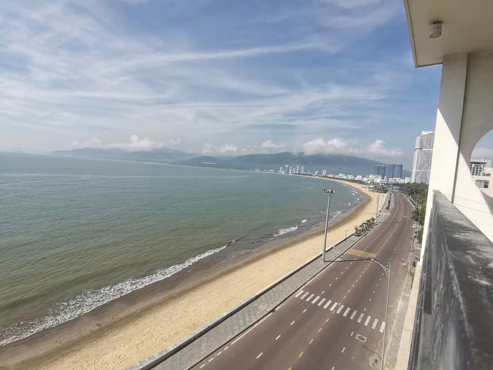 Nhà 2 tầng Mặt Tiền Đặng Thùy Trâm 80m² giá 4.95 tỷ - Gần biển Ghềnh Ráng