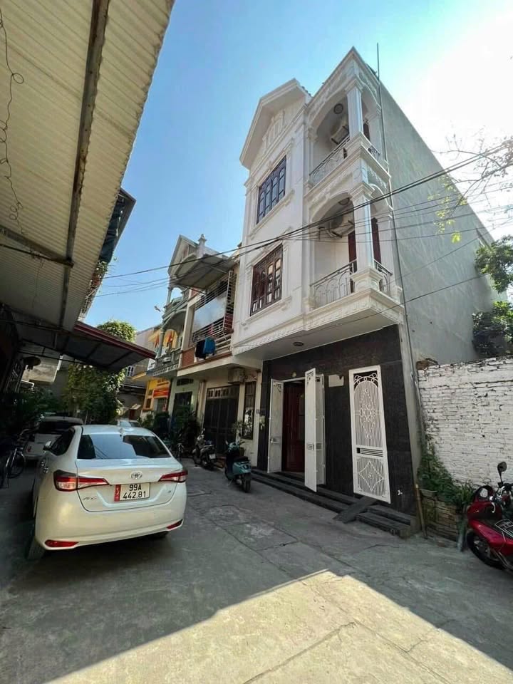 Nhà 3 tầng tại Làn 2, Đường Thiên Đức, Bắc Ninh 63m² giá 6 tỷ - Ô tô đỗ cửa!