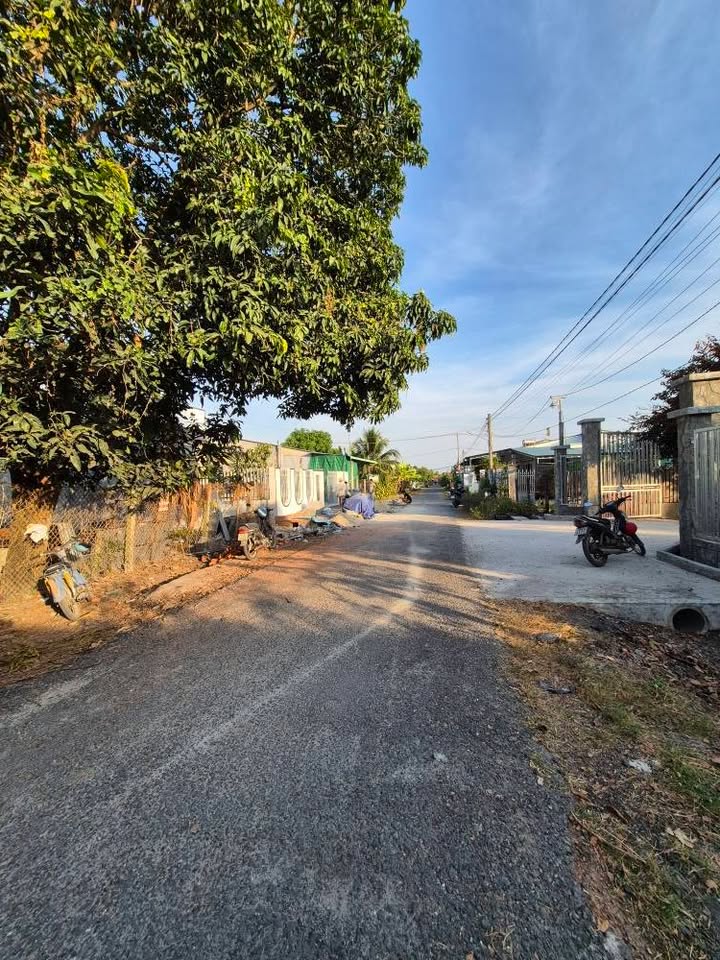 Đất nền đẹp 224m² tại ấp Trường Lộc, Phường Long Hoa - Giá chỉ 302.4 triệu!