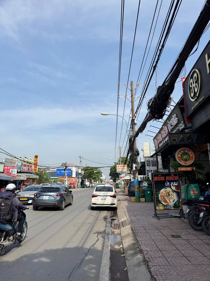 Bán nhà mặt tiền Nguyễn Văn Tăng, Thủ Đức 424m² giá 58 tỷ - Đầu tư sinh lời cao!