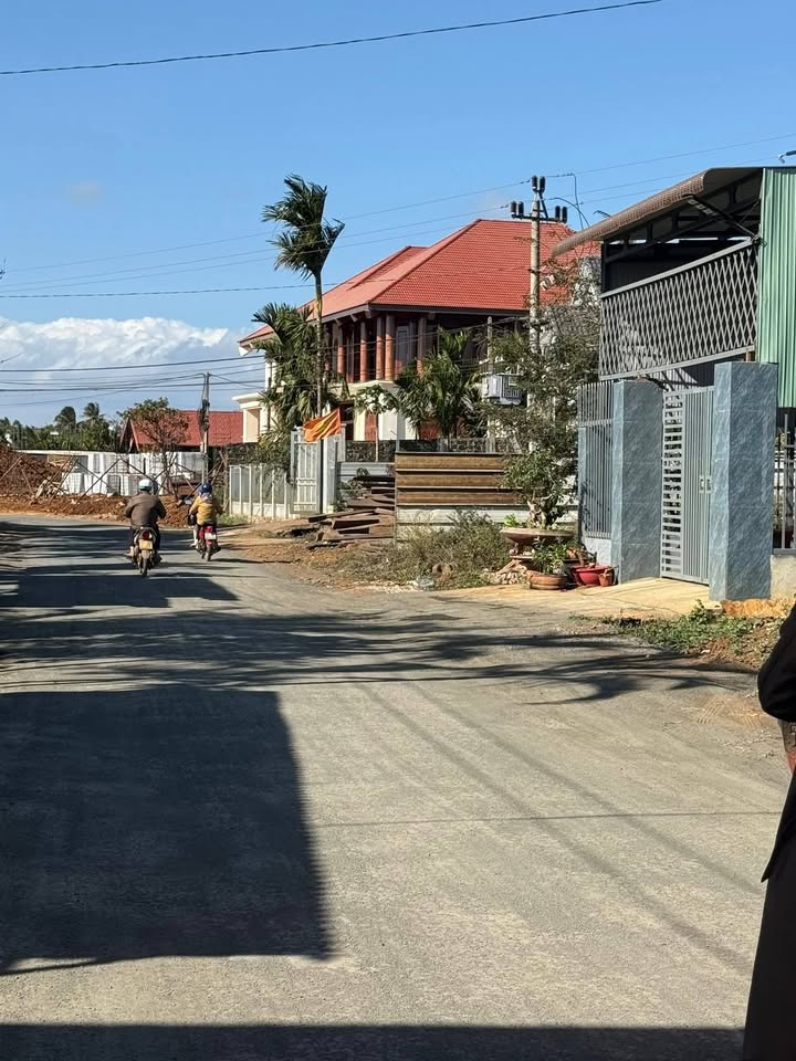 Nhà riêng Xã Xuân Phú 240m² giá 2 tỷ - Sẵn sàng dọn vào ở!