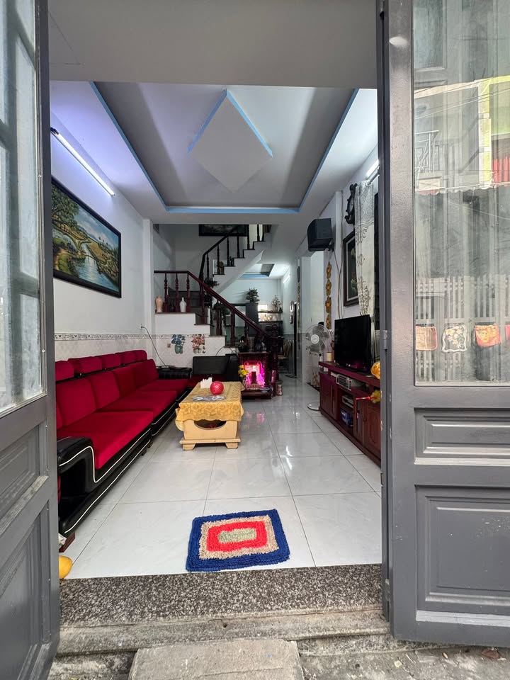 Nhà riêng Trịnh Thị Miếng, Hóc Môn 60m² giá 3.2 tỷ - Sổ hồng chính chủ!
