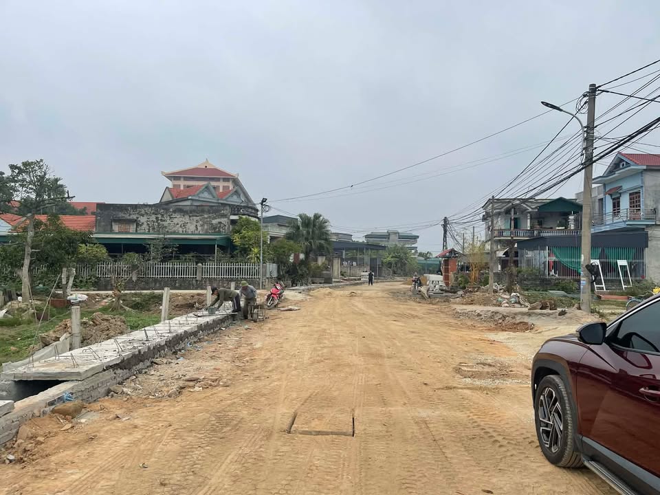 Đất nền HCR Bí Thượng 100m² giá 1.7 tỷ - Tiềm năng kinh doanh lớn!