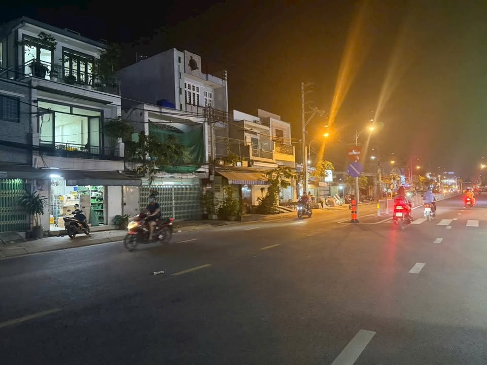 Bán FrontHouse đường Rạch Bà Tiếng, Quận Bình Tân, 75m² - Giá 10.99 tỷ, cơ hội đầu tư hấp dẫn!