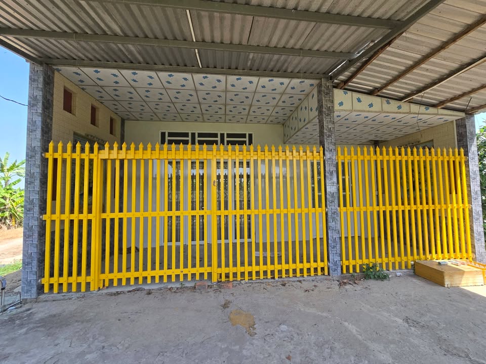 Đất thổ cư 305m² mặt tiền đường bê tông tại phường 2, Kiến Tường - Giá 1.5 tỷ, sổ hồng trao tay!