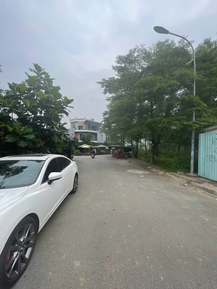 Đất nền Phú Mỹ Hưng Quận 7 84m² giá 3.65 tỷ - Sổ hồng chính chủ, thổ cư hoàn chỉnh!