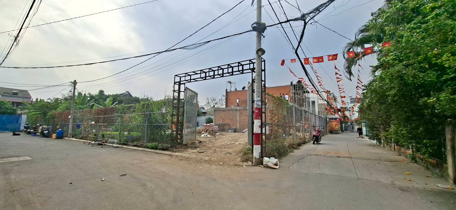 Đất nền 2 mặt tiền Đình Phong Phú, Quận 9, 121m² - Đầu tư sinh lời ngay!