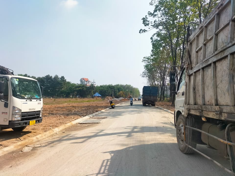 Đất mặt tiền Thuận Giao 270m² giá 5 tỷ - Cơ hội đầu tư vàng!