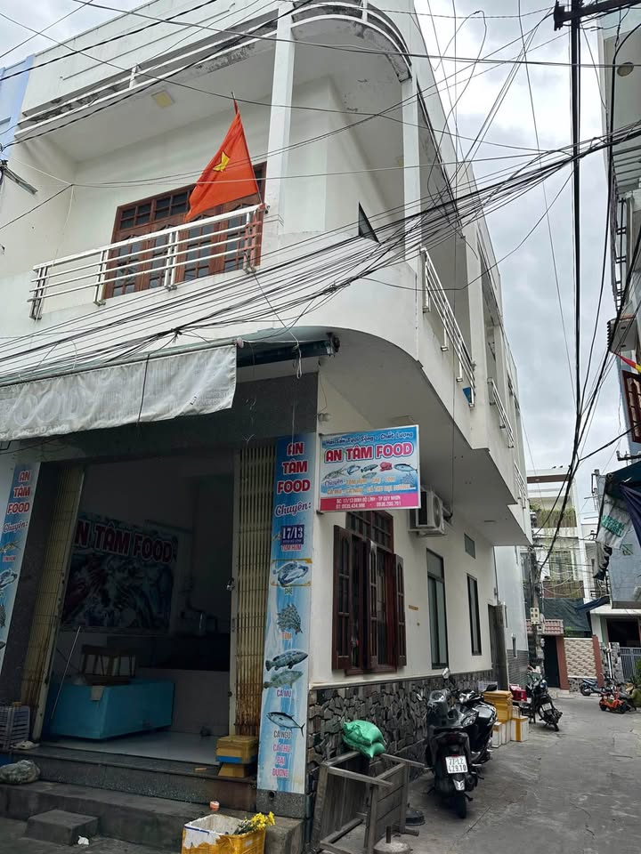 Nhà góc 2 mặt tiền, đường ô tô trung tâm TP Quy Nhơn, 42m², giá 3.15 tỷ - Cơ hội đầu tư hiếm có!