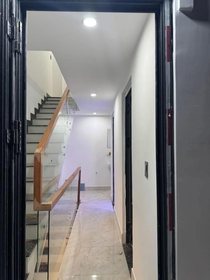 Nhà phố 2 mê 100m² trên đường Phạm Như Xương, giá 1 tỷ - Đang hoàn thiện