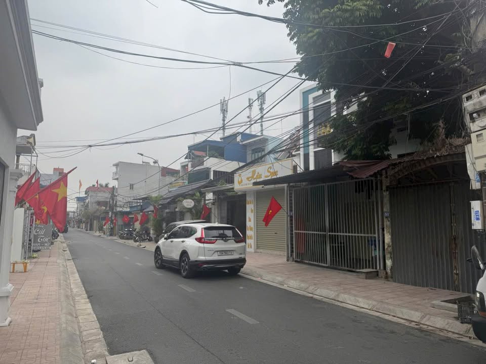 Đất nền mặt đường khu đất đỏ Trường Chinh 108m² giá 4 tỷ - Đầu tư sinh lời ngay!