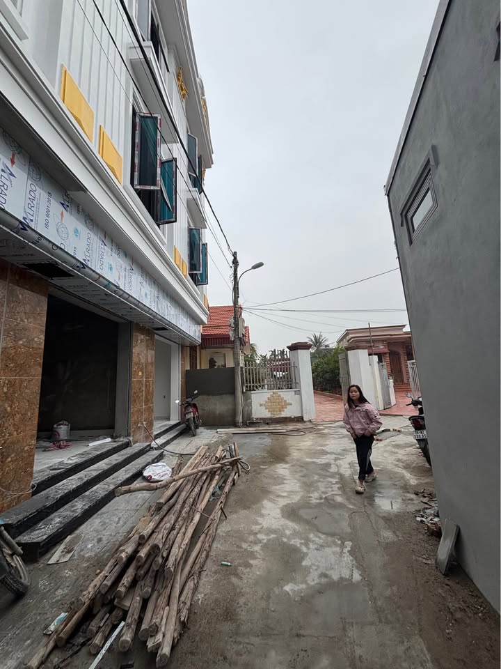 Nhà riêng Quận An Dương 48m² giá 2.1 tỷ - Hướng đông nam, vị trí đẹp