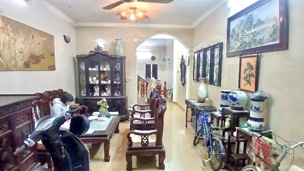 Nhà phố Minh Khai 50m² giá 17 tỷ - Ô tô đỗ cửa, sẵn sàng vào ở!