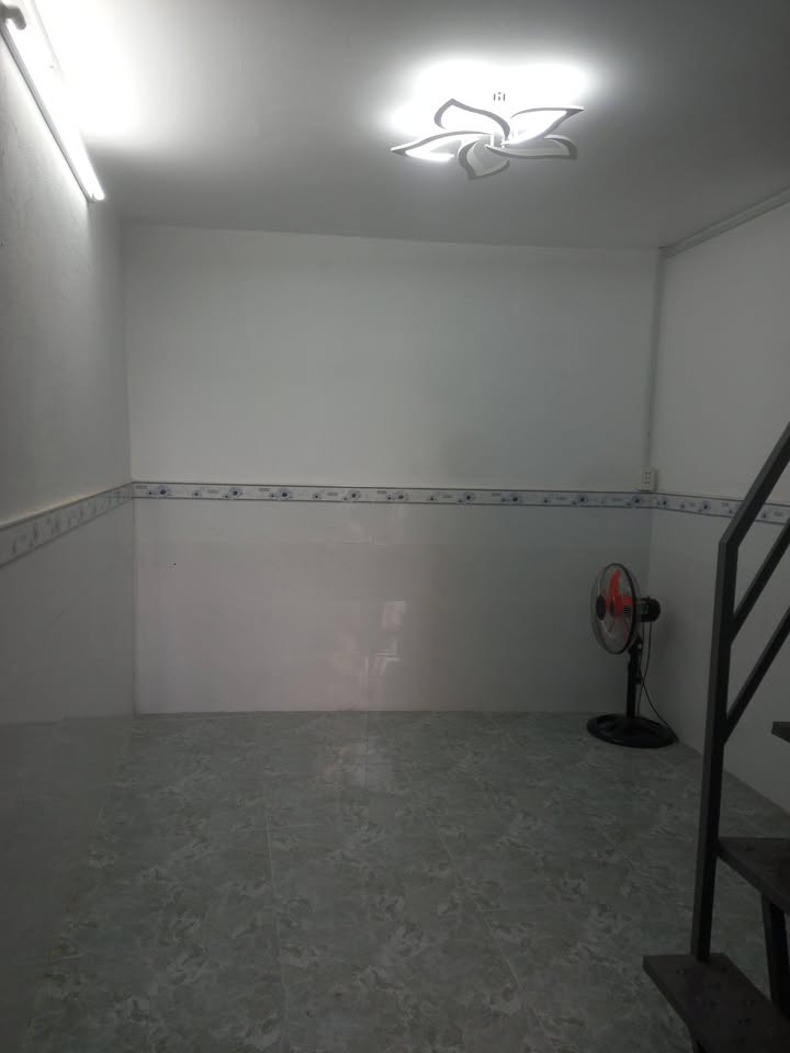 Nhà riêng Thạnh Xuân Quận 12, 15m² giá 470 triệu - Sổ hồng chính chủ!