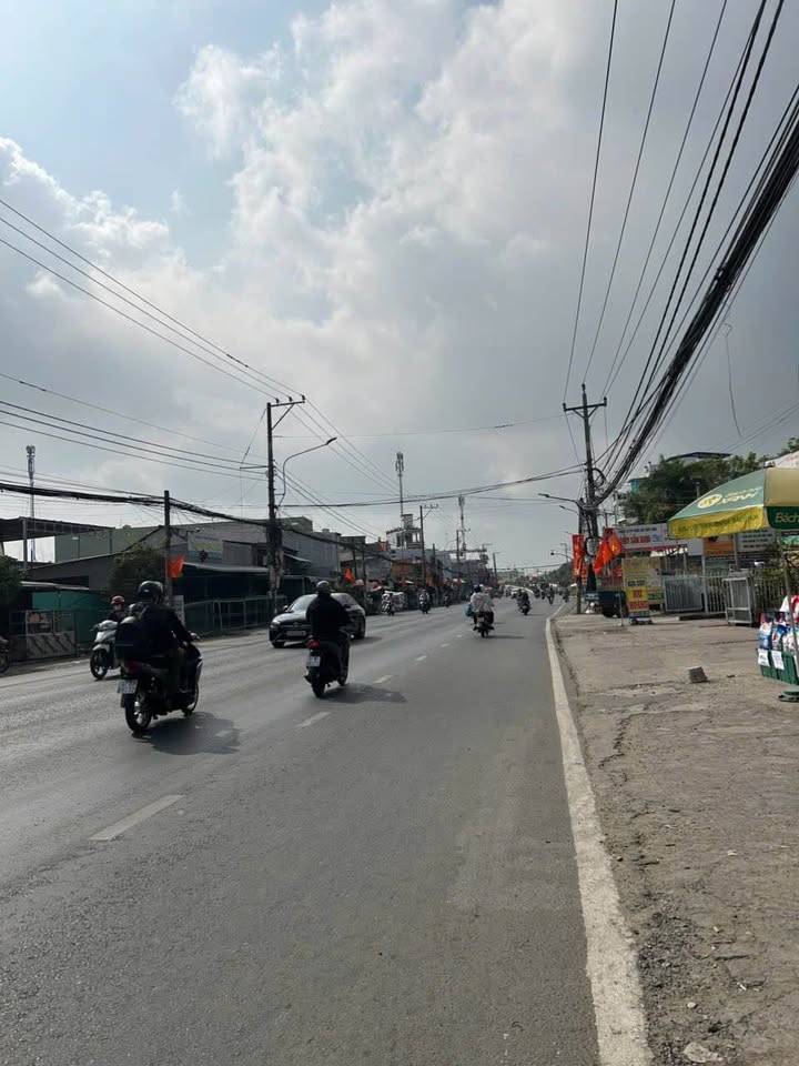 Đất mặt tiền Trần Hưng Đạo, Bình Đức 901m² giá 45 tỷ - Doanh thu 120 triệu/tháng!