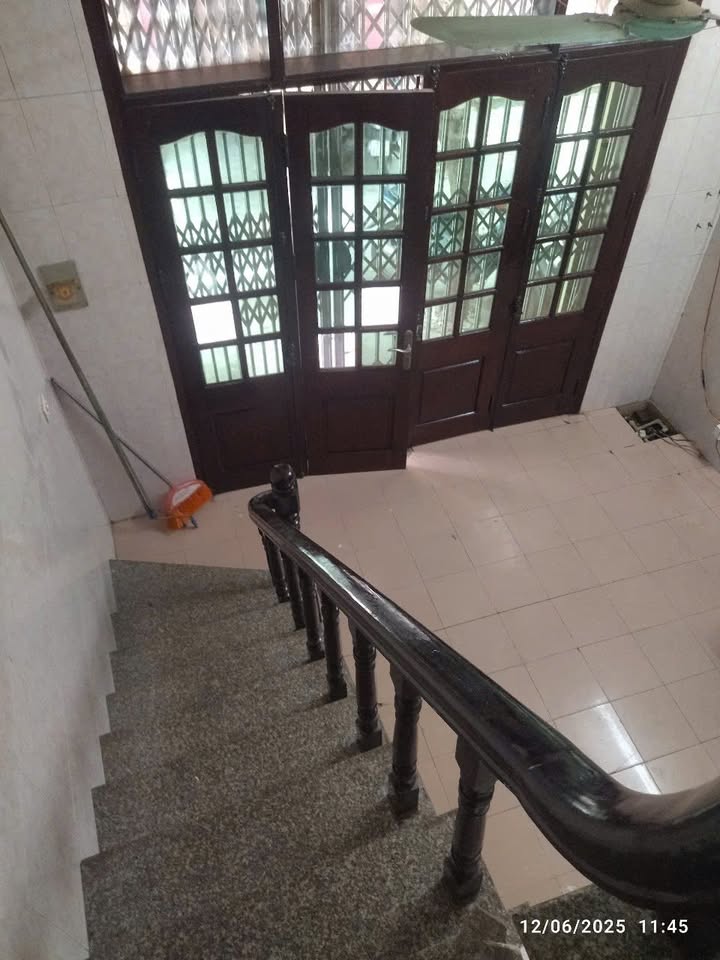 Nhà cho thuê 4 tầng tại Phúc Tân, Hoàn Kiếm - Giá chỉ 11 triệu/tháng