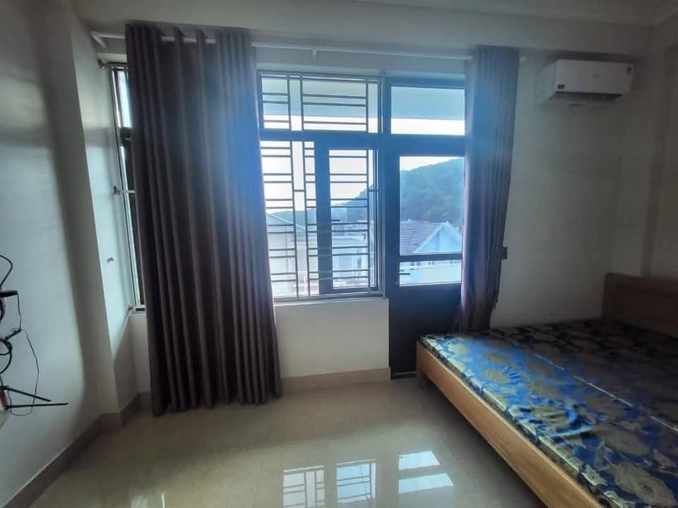 Phòng cho thuê Bãi Cháy Hạ Long 2 phòng giá 3 triệu - Ban công riêng, thang máy tiện lợi!