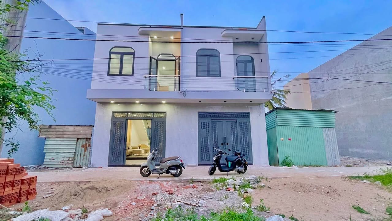 Nhà liền kề Phường Trung An - 55m² giá 2.3 tỷ - Khu dân cư yên tĩnh!