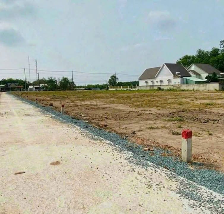 FrontHouse tại Tân Lập, Đồng Phú - Diện tích 200m², chỉ 190 triệu - Cơ hội đầu tư tuyệt vời!