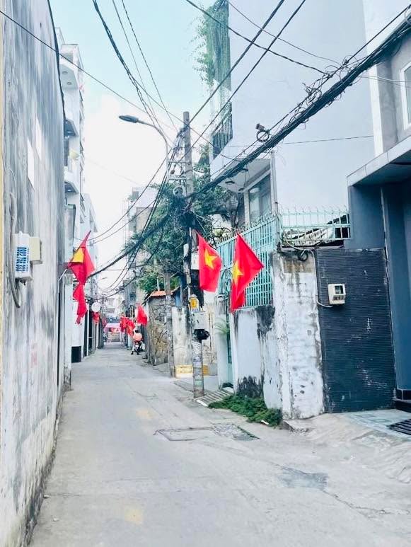 Nhà đẹp 4 tầng tại Bình Thạnh 70m² giá 6 tỷ - Đầu tư sinh lợi ngay!