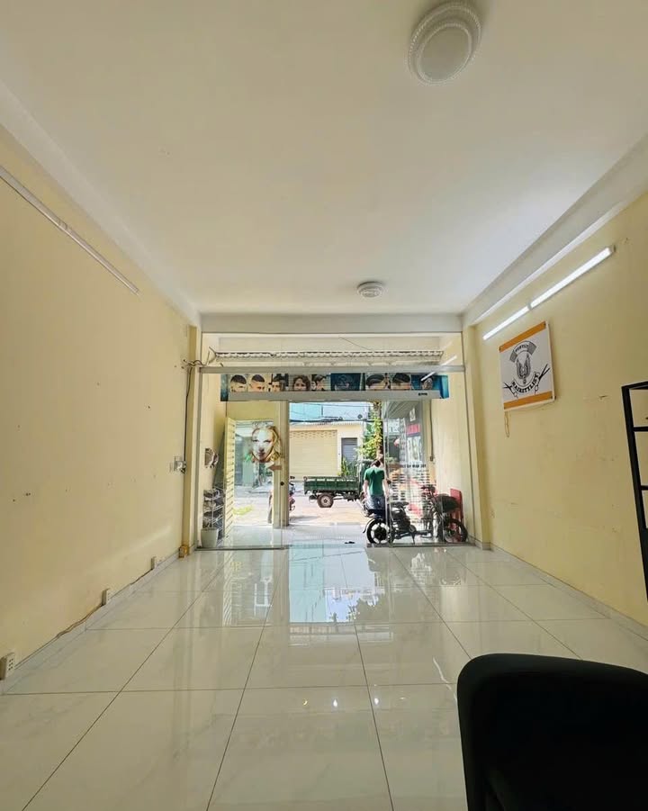 Nhà mặt tiền Phan Huy Ích, 85m² giá chỉ 14 tỷ - Sẵn sàng kinh doanh!