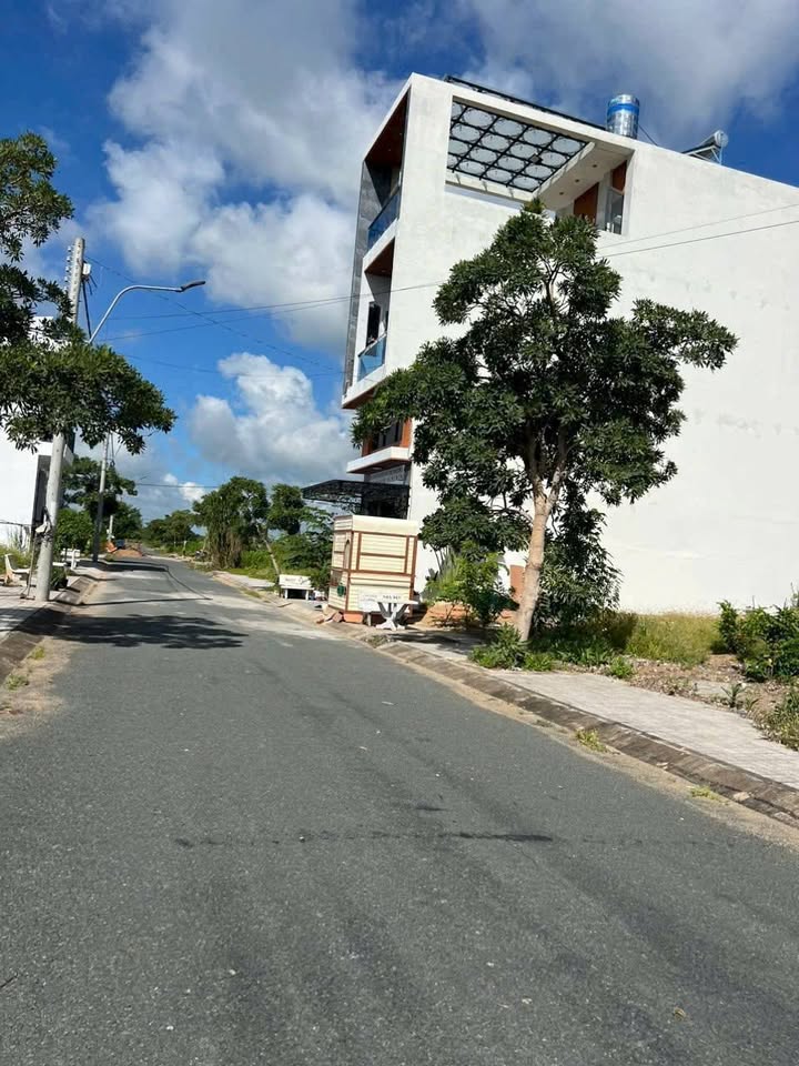 Đất nền Tây Đại Học 63m² giá 1.3 tỷ - Sổ đỏ chính chủ, đầu tư lý tưởng!