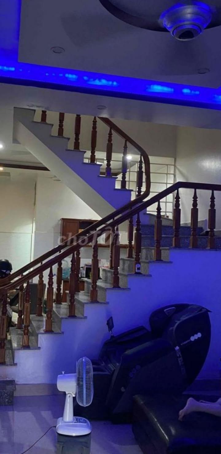 Nhà 3 tầng Chợ Đôn, 50m² giá 1.9 tỷ - Sổ hồng chính chủ, ở ngay!