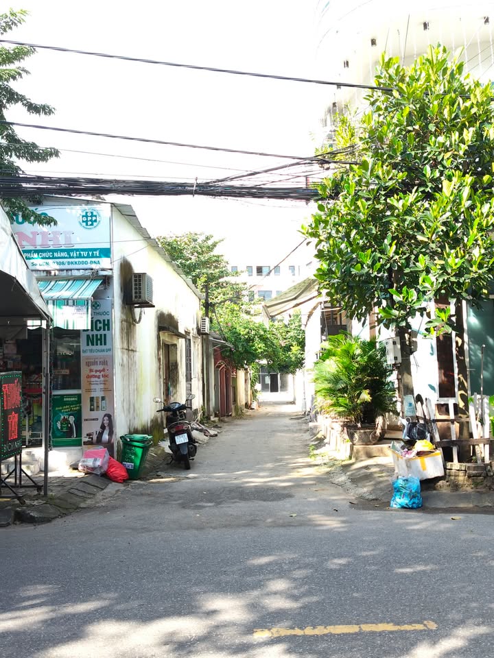 Đất kiệt sát biển Sơn Trà 109.7m² giá 5 tỷ - Cơ hội đầu tư hấp dẫn!