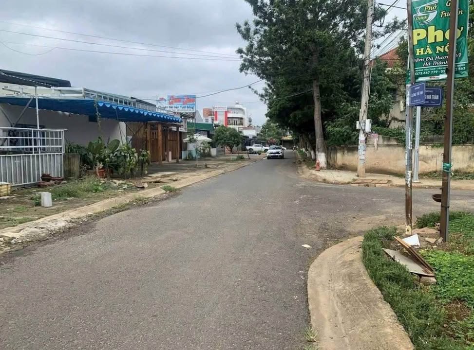 Nhà mặt tiền Lương Thế Vinh, Đức Trọng, Lâm Đồng 140m² giá 4.5 tỷ - Kinh doanh thuận lợi!