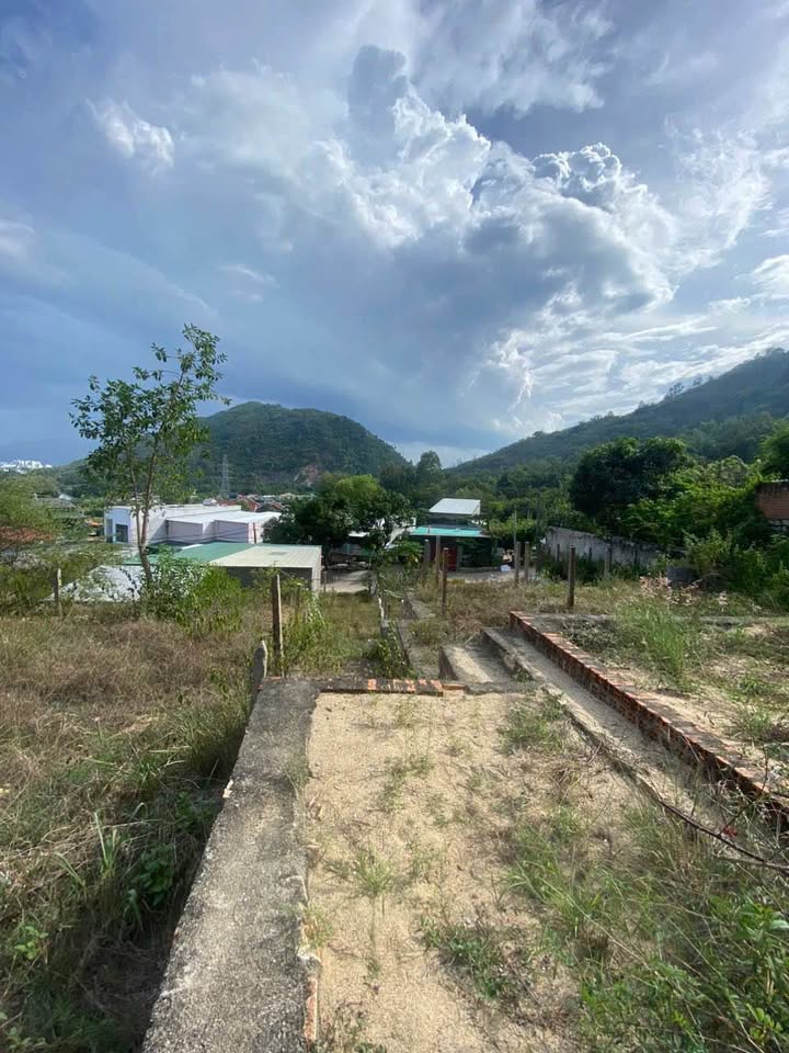 Đất nền Hòn Nghê, Diên An 277m² giá 690 triệu - Cơ hội đầu tư tốt!