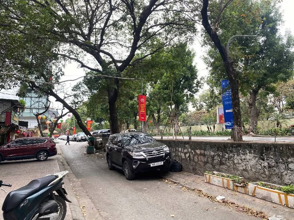 Nhà phố Kim Mã, Ba Đình 130m² giá 13 tỷ - Kinh doanh đỉnh cao!