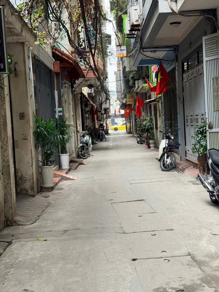 Nhà phố Vĩnh Tuy, Quận Hai Bà Trưng 45m² giá 9.2 tỷ - Sẵn sàng ở ngay!