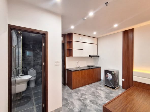 Căn hộ CCMN Xuân Đỗ, Cự Khối 55m² giá 10 tỷ - Dòng tiền khủng 310 triệu/năm!