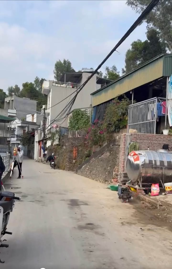 Đất nền tại ngõ 17 Cao Thắng, Hạ Long 51m² giá 2 tỷ - Cơ hội đầu tư hấp dẫn!