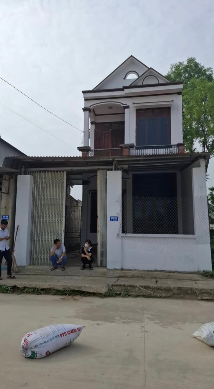 Nhà riêng tại Xã An Nông, Huyện Triệu Sơn, 141m² - Sổ hồng chính chủ, sang tên ngay!