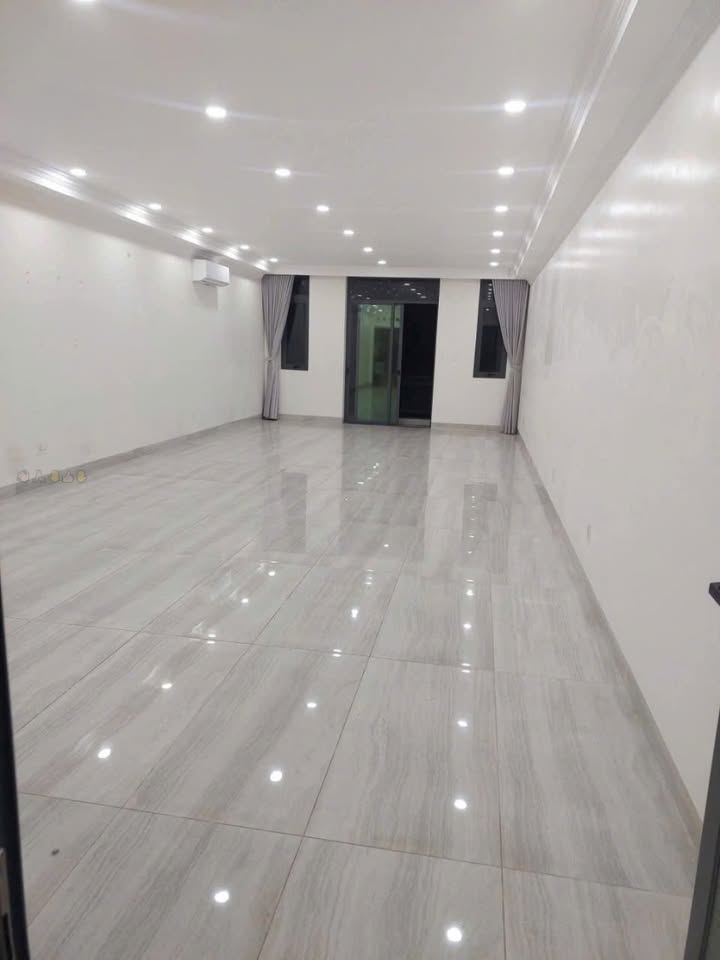 Văn phòng cho thuê Trần Não - Quận 2, 75m² giá 18 triệu - Không gian làm việc lý tưởng!