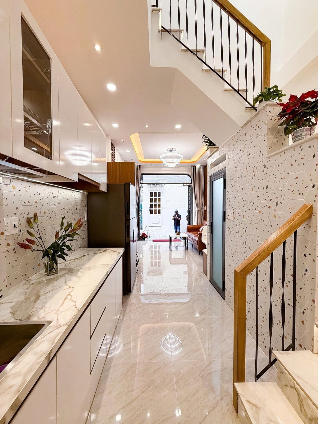 Nhà mới 2 tầng Mỹ Yên, Bến Lức 100m² giá chỉ 2,1 tỷ - Thiết kế hiện đại, vào ở ngay!