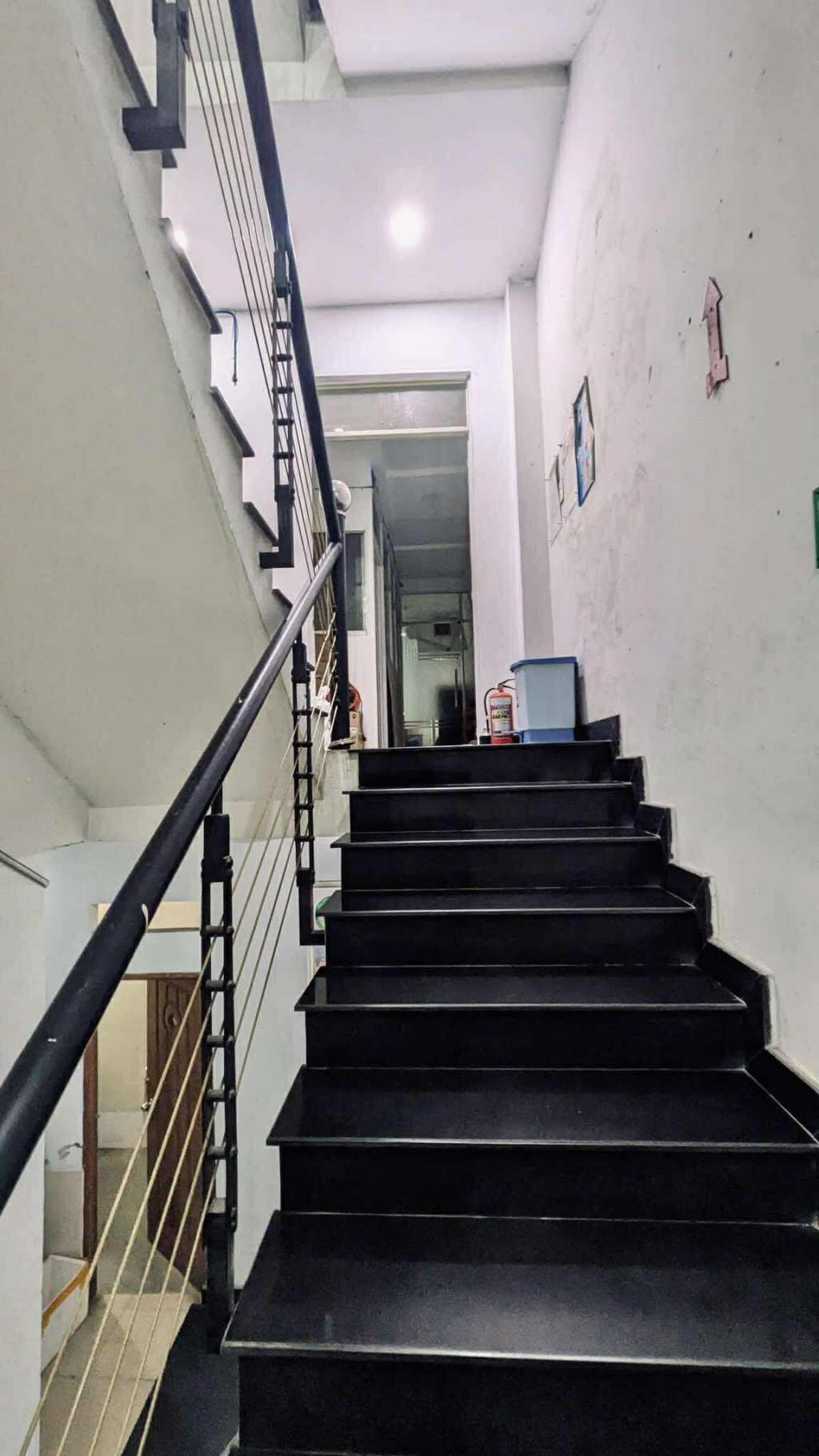 Toà nhà văn phòng 8 tầng mặt tiền Thích Quảng Đức 166m² - Dòng tiền 120 triệu/tháng