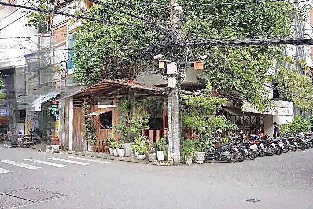 Nhà Nguyên Căn Mặt Tiền 6 x 15m 5PN Khu K300, Ngay Cộng Hòa, Tân Bình - Thích hợp làm quán cafe