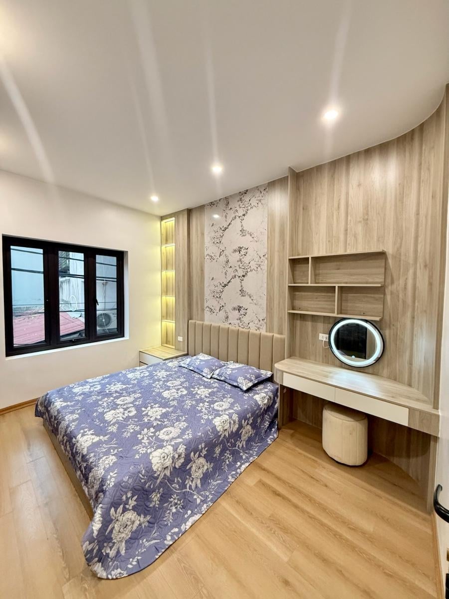 Nhà đẹp Vũ Tông Phan, Thanh Xuân 38m² giá 11.8 tỷ - Kinh doanh thuận lợi!