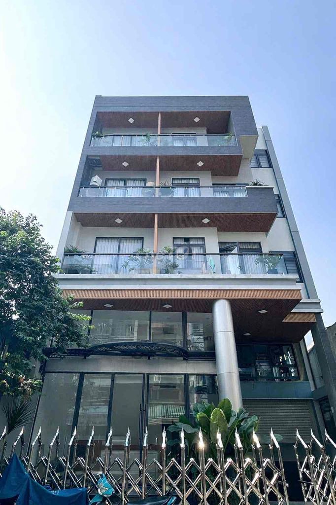 Căn hộ cao cấp 1 phòng ngủ Quận 10 40m² giá 12 triệu - Full nội thất sang trọng!