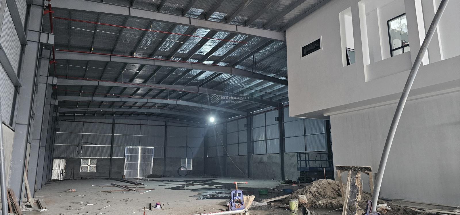 Kho xưởng cho thuê 5000m² tại Cảng Hồng Vân - Phù hợp mọi ngành nghề!